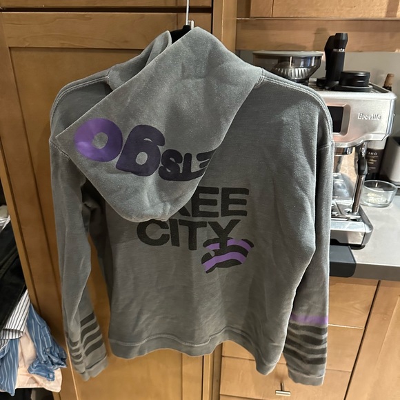 Free city zip up. - Picture 2 of 3